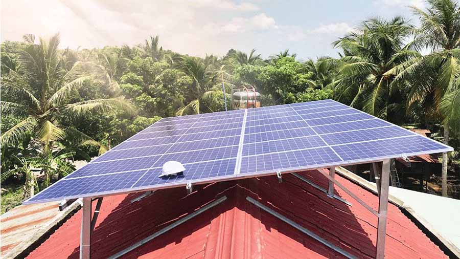 Cấu tạo công nghệ Half-cut và PERC của Jinko Solar giúp tăng hiệu suất.