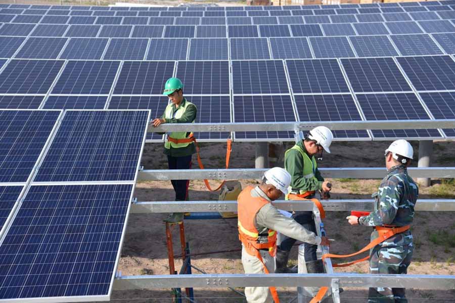 lắp đặt điện mặt trời vùng nông thôn