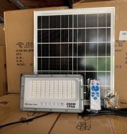 ĐÈN PHA BÁO PIN NĂNG LƯỢNG MẶT TRỜI PHA MỚI 200W