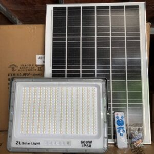 ĐÈN PHA BÁO PIN NĂNG LƯỢNG MẶT TRỜI PHA MỚI 600W