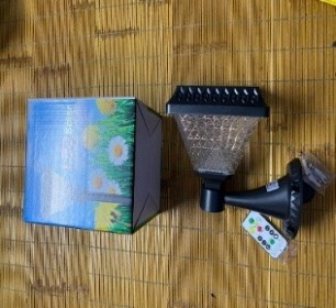 TRỤ TƯỜNG VUÔNG NĂNG LƯỢNG MẶT TRỜI