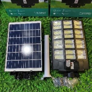 ĐÈN LIỀN THỂ NĂNG LƯỢNG MẶT TRỜI LT600W