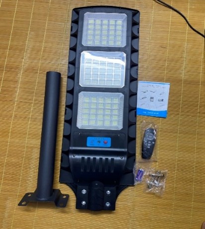 ĐÈN LIỀN THỂ NĂNG LƯỢNG MẶT TRỜI LT 300W (3 Ô)