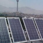 Hệ thống tấm pin mặt trời AE Solar vận hành tại một hộ gia đình ở Việt Nam.